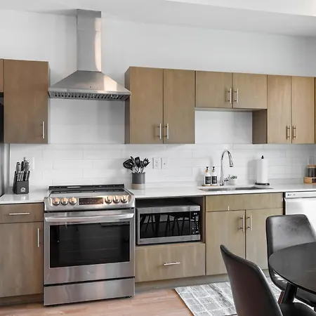 Gulch Condo With Pool Gym Private Patio & Garage-3